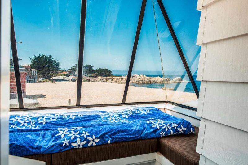 Nothing says luxury like perfect sea views from your fantastic beach house rental