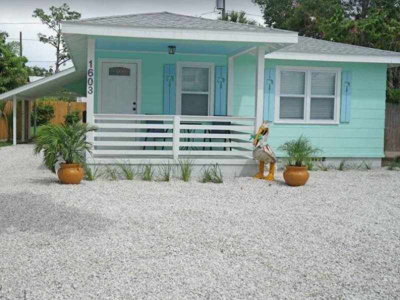 This Charming Cottage is a great place to stay in Clearwater Beach