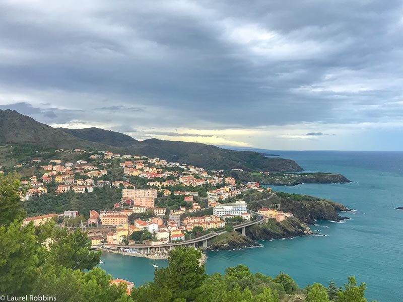 coastal hiking tour from Spain to France