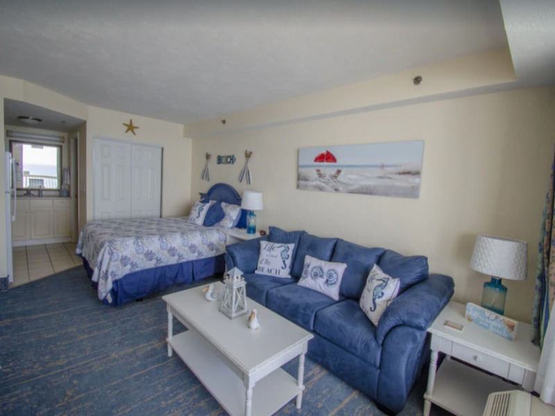 This corner studio is the perfect place to stay when visiting Daytona