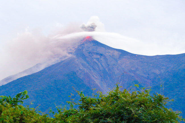 Eruption_from_fuego_volcano