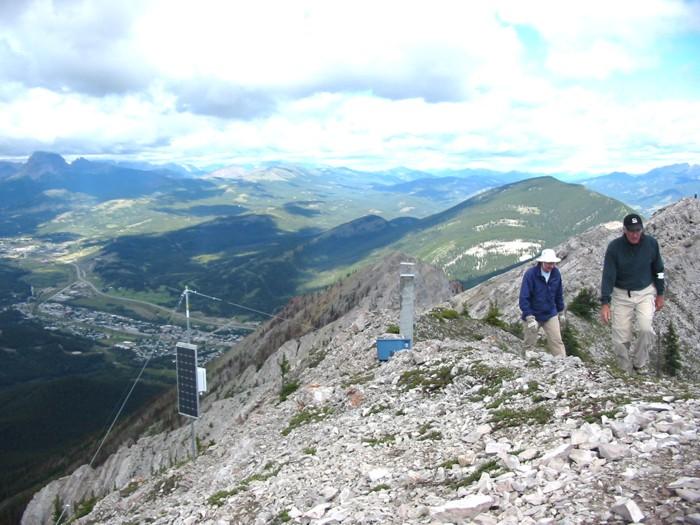 Monitoring equipment on the summit second. Photo courtesy of bfcoffey on TrailPeak