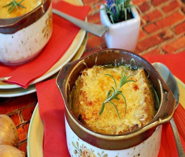 French Onion Soup - Soups of the world