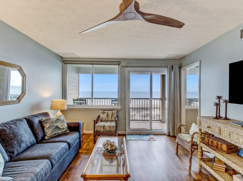 Check out this gorgeous and cozy condo on Amelia Island