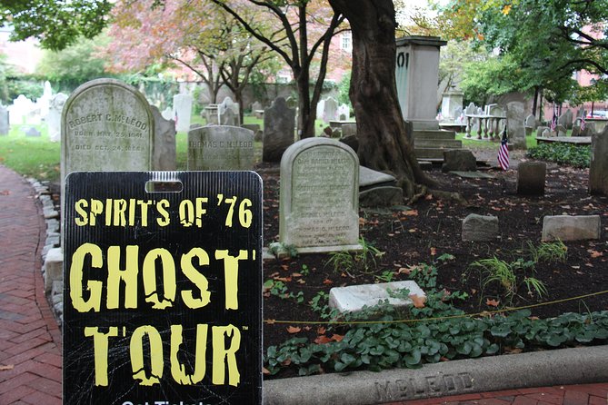 Enjoy the best of Philadelphia's ghostly stories on this ghost tour. 