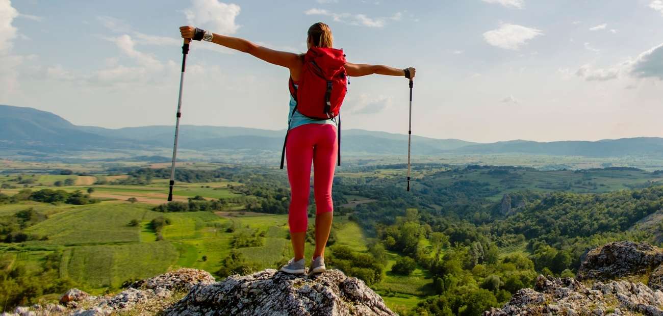 best women's leggings for hiking - including thermal leggins, leggings with pockets and more