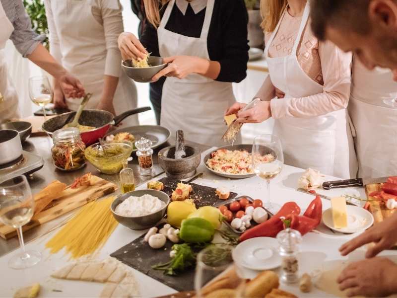 pasta class in riomaggiore town