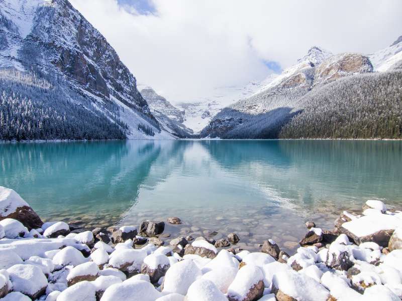 Winter Hiking in Lake Louise Lakeshore