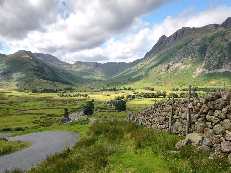 Langdale Horseshoe is one of the best walks & hikes in Lake District, England