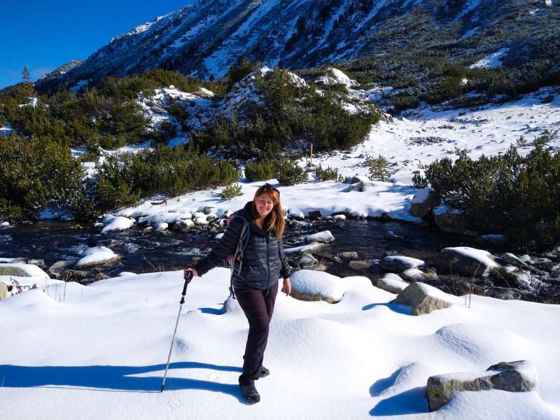 easy hikes in winter