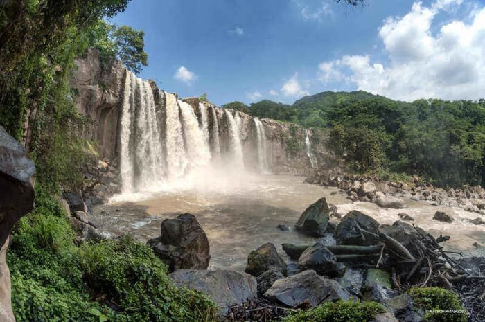 Los Amates waterfall