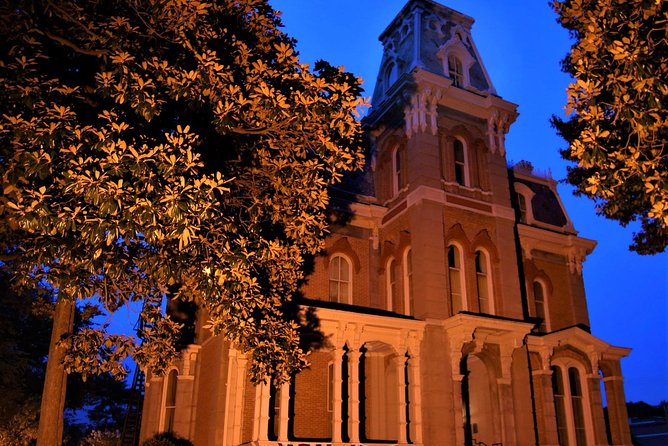 Explore another side of Memphis on this ghost tour