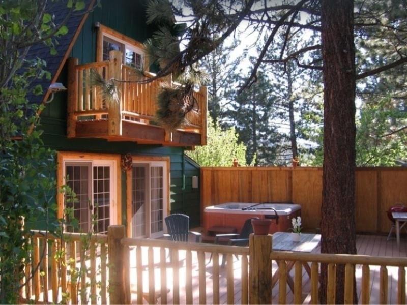 The Moonridge Spa Cabin is a great Big Bear Rental