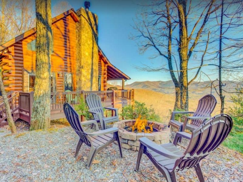 romantic airbnbs, romantic cabin getaways