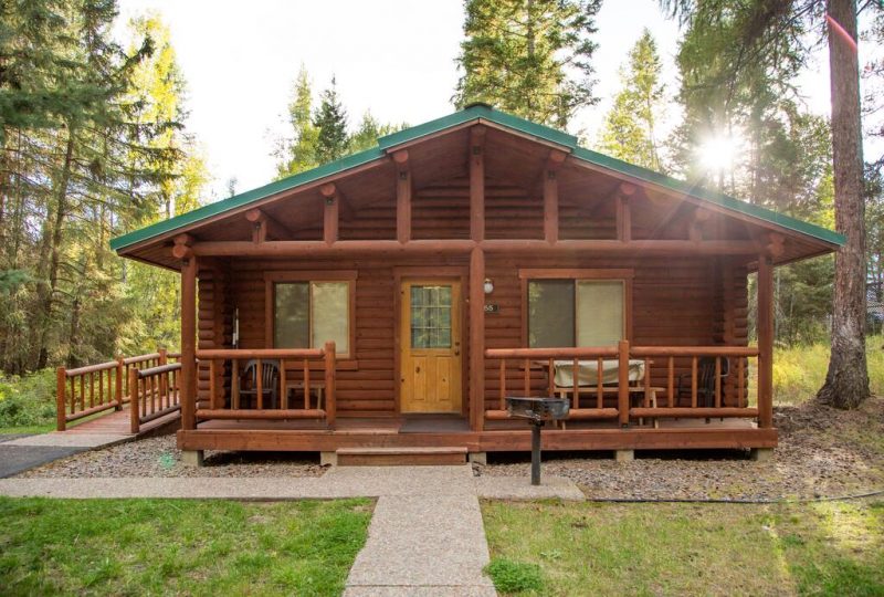 Cabins are one of the best ways to stay close to nature without sacrificing comfort