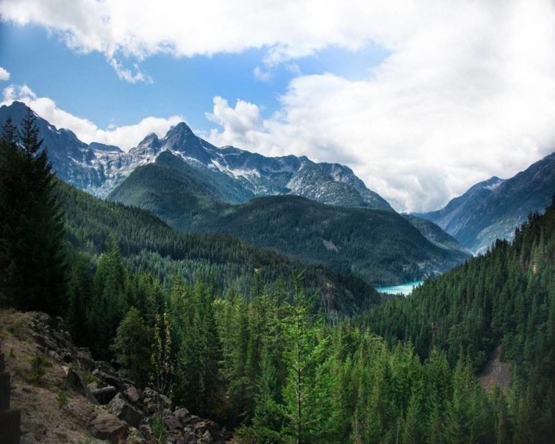 Maple Pass Loop is one of the best moderate hikes near Seattle. You don't want to miss one of the best places to visit in Washington State. 