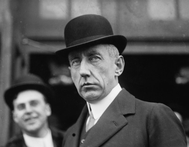 Roald Amundsen - Arctic Adventurer