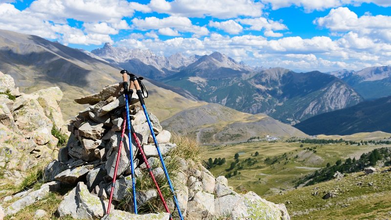 Best Hiking Poles for 2019