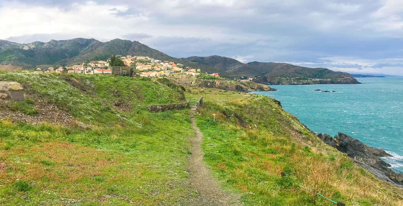 stunning coastal hike from Spain to France