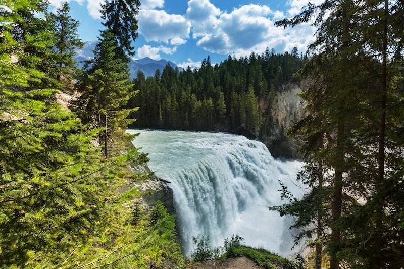 Wapta falls is another wonderful attraction at Yoho Natinal Park