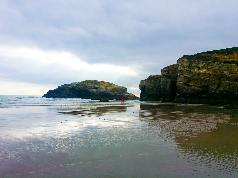 Beach of the Cathedrals at high tide