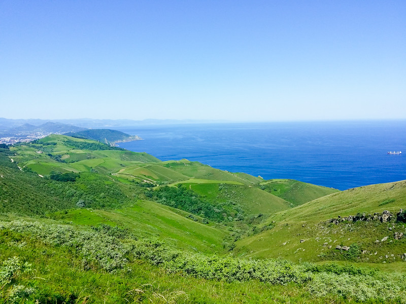 Take a scenic coastal drive from Honarriba to Pasai Donibane in Basque Country.