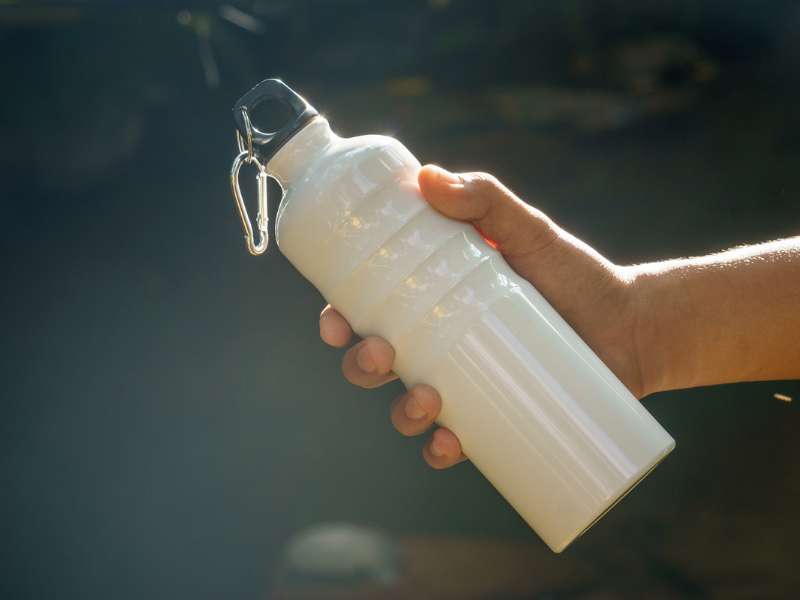 non insulated water bottle for hiking