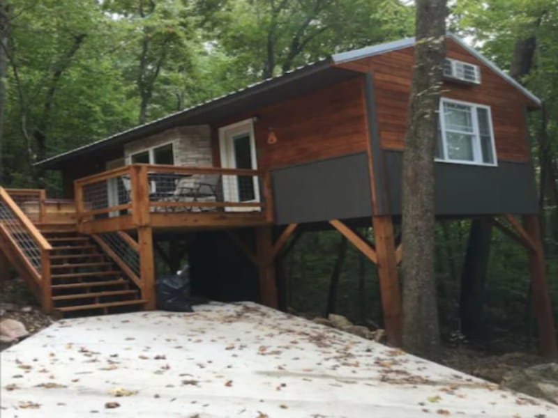 The perfect treehouse rental for any season in Tennessee