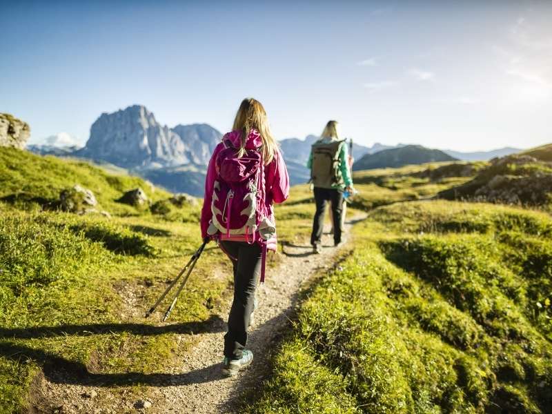 Frauen im Bergwanderweg