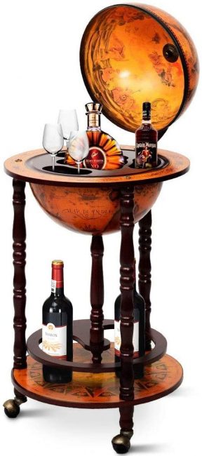 Serve your guests in style with this wine stand shaped as a globe. 